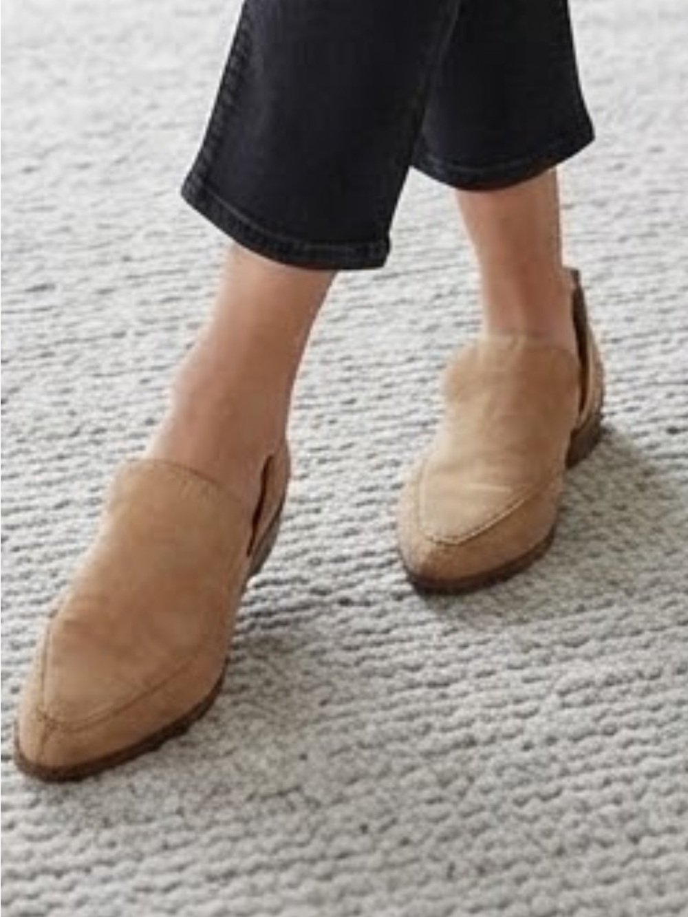Lucky Brand Tan Suede Pointed Toe Side Cut Out Flats Loafers Size 7